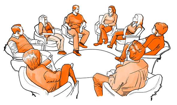 8 Menschen sitzen auf Sesseln im Kreis